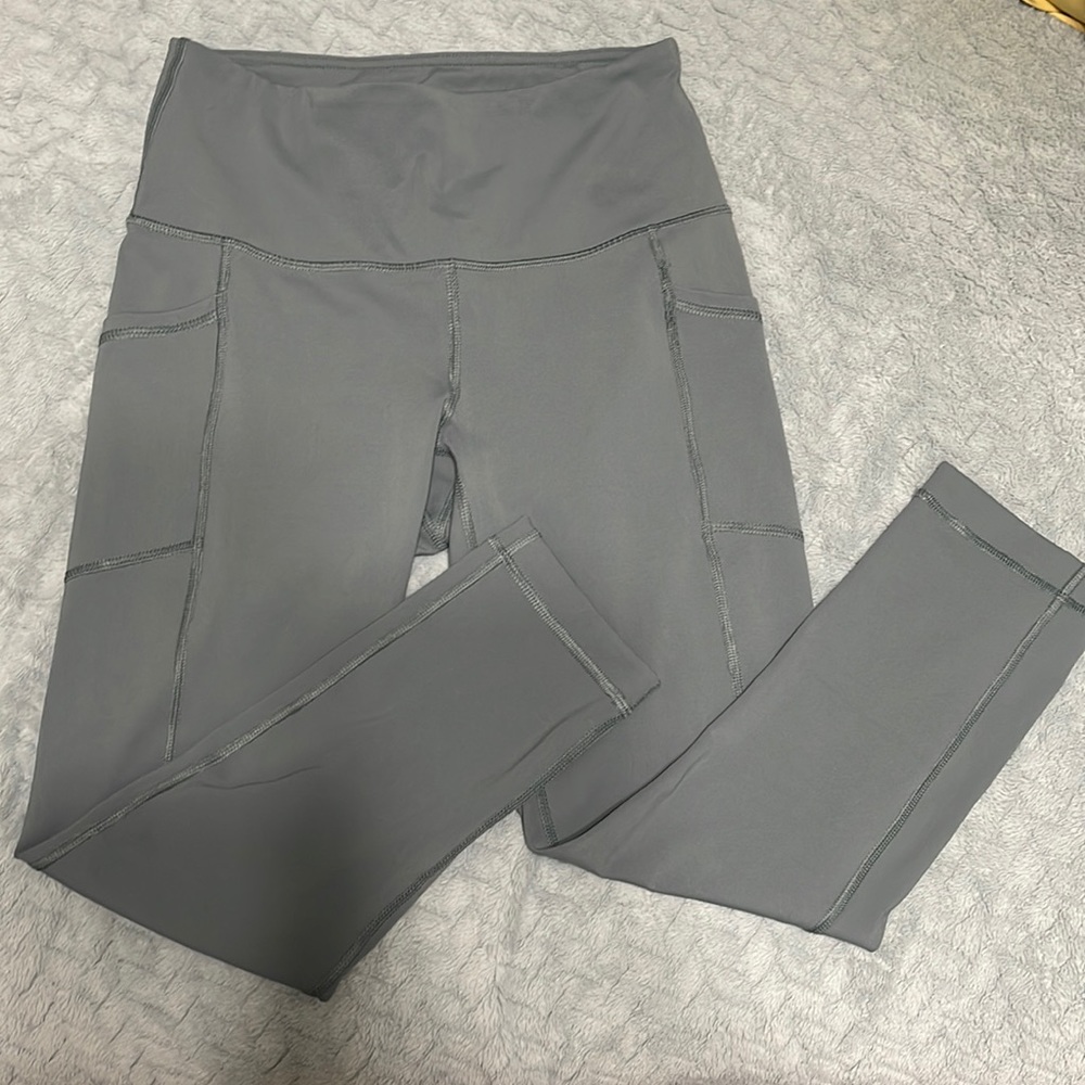 90 Degree capri leggings ( lululemon align dupes )